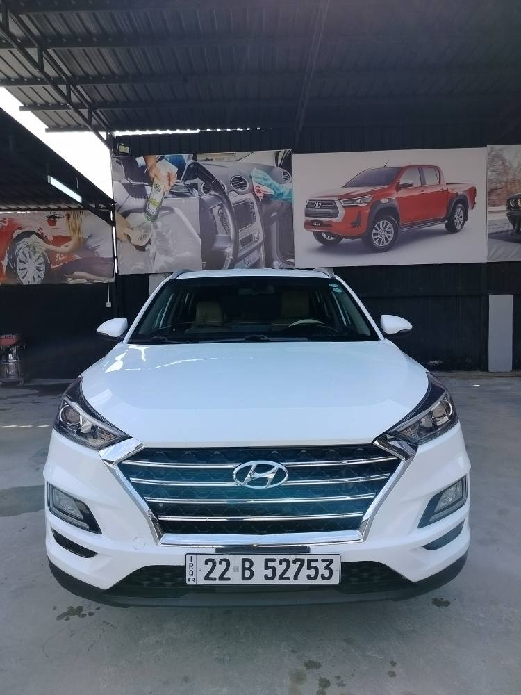 للبيع أو مراوس
سعر 179$ بلاااش 
هيونداي توكسان موديل 2019 جـيـكـي 
ماشيه 100 كيلو حقيقي 
محرك 4 سلندر حجم 2000 دوش مامفتوح بشرط 
كير أوتوماتيك شرط المحرك والكير 
رقم اربيل دولي رقم وهزة وسنويه جديد پأسمي شرط التحويل 
🚫 السياره بدون ضرر بيها فقط بونيد صبغ فقط بدون دواخل بشرط الفحص 
سياره نظيفة جداً بدون صبغ بدون تعديل بارد 🤏 
مواصفات فول بدون بانوراما 
بصمه تشغيل 
بصمه ابواب 
شاشه كبيره 
شاشه اعطال 
تحكمات ستيرن جهتين 
مري شفط 
اشاير بل مري 
لايت عدسه 
قطعتين تبريد 
درايف مود 
كشن كهرب 
ويل كرووم 
بعد بيها هواي مواصفات ‼️ 
سياره جديده وجاهزة من كلشي شرط دينار ما تصرف عليها 
موصل الايسر 
***********
***********
ملاحظة الرقم الكورك بيه واتساب 🟩 
يوجد بيع وشراء السيارات المتضررة والجديدة داخل هذه الصفحه ✅ موصل, نينوى
