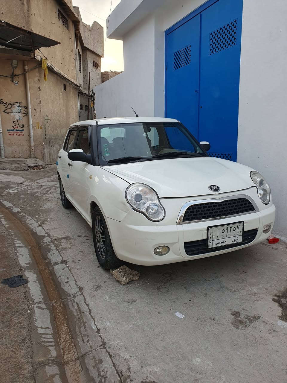 ليفان 320للبيع تبديل فقط باب وجاملغ سكن كير ومحرك شرط تبريد تاتفا شرط رقم نينوى سعر ٤٠ وبيه مجال رقم ***********
***********
