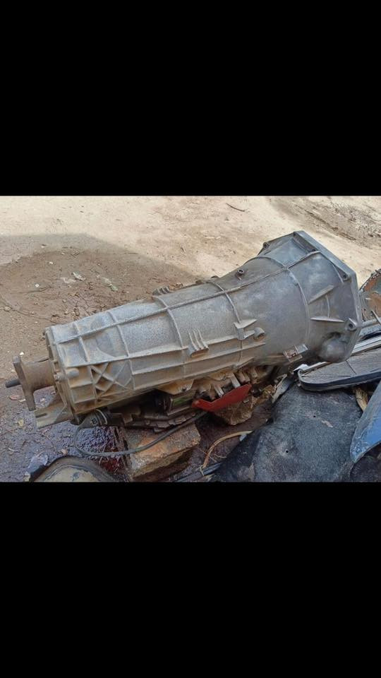 كير تمساح 740 خفاش كاسح 
الكير فول تنميرات وشلعة …
بس يرادلة تبديل اويل بم ، طبگت التوربين بالغلط وعطل الاويل بم ومتعهد بيه بس الاويل بم بيه مشكله 

السعر : 375 الف 

***********
