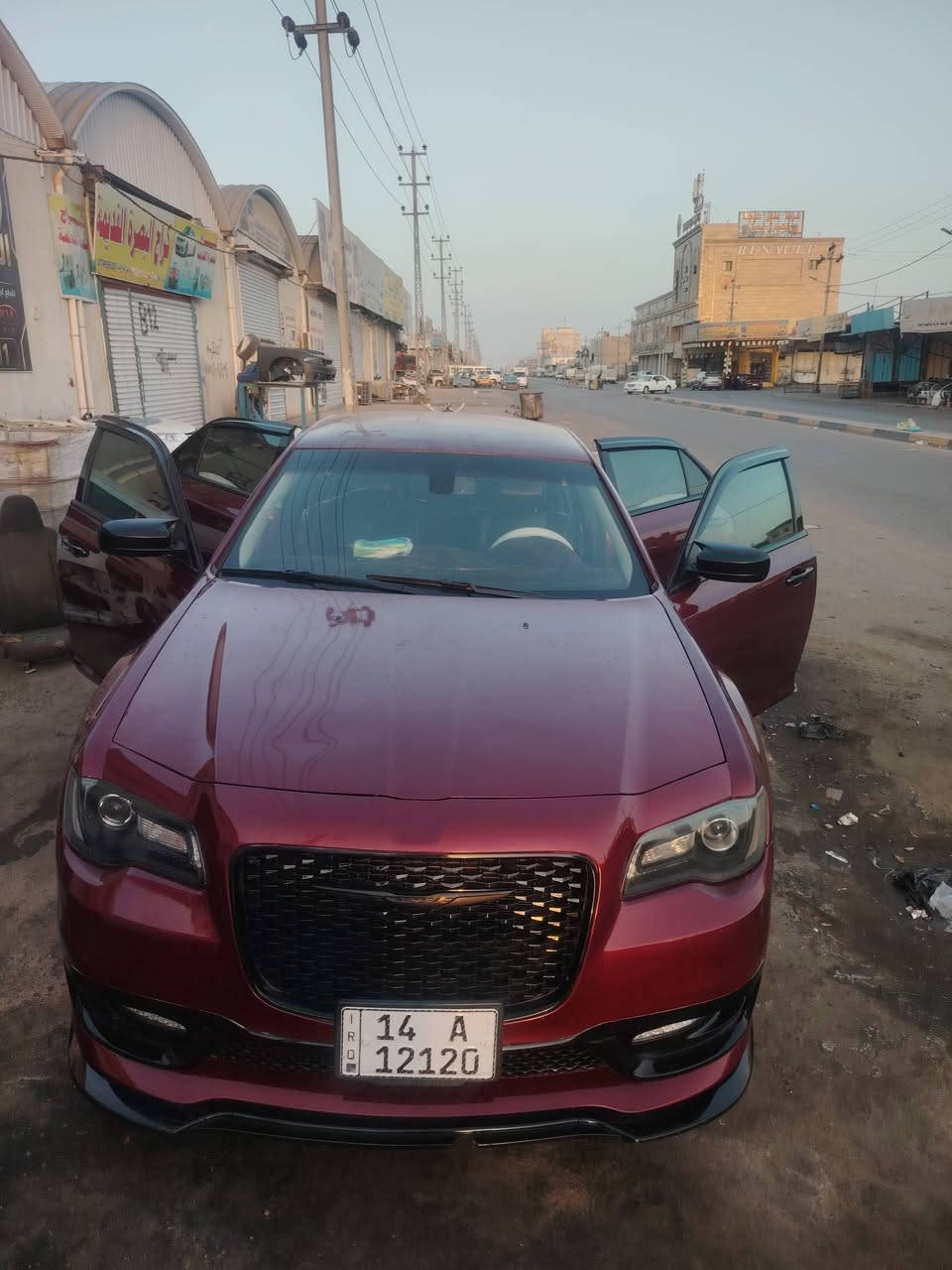 أوباما كرزي 2019 اصل
بصره ***********
وات ساب *********** 
حادث امريكي فقط بنيد
وهنا بل عراق حاملغ ايمن خلفي
محرك 3.600    تو ويل
ماشيه 130.mi
سعرها 200 وبيها مجال
