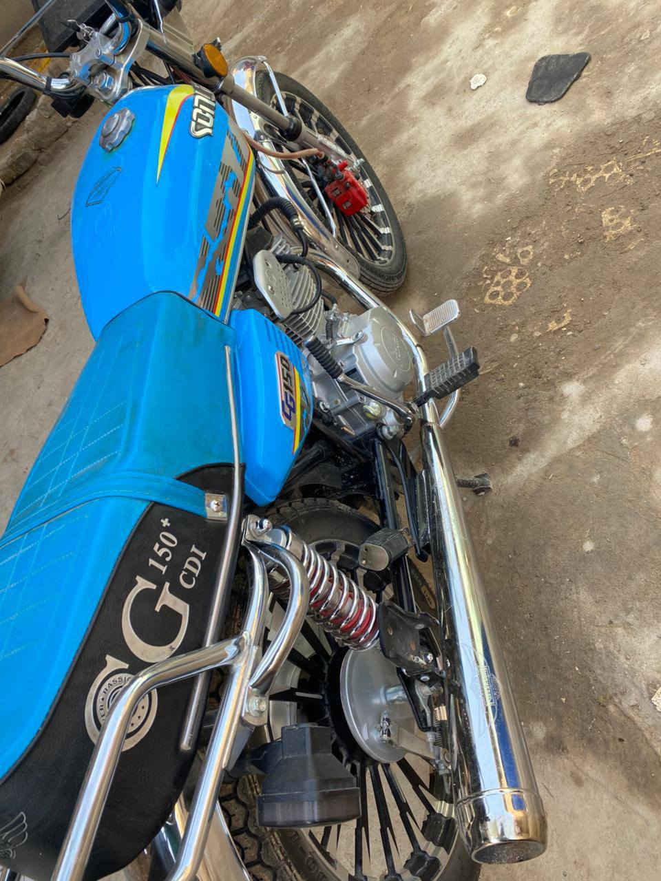 سلام عليكم
دراجه أخت الزيرو ثاني تبديله مال دهن شرط 
كلهه شغاله وشرط تشتغل عل بصمه نضافه 100٪
موديل 2025  /كلك /
المكان ناصريه سيد دخيل 
سعر 825  لمو شراي بروح اهلك لاتراسل 
***********
