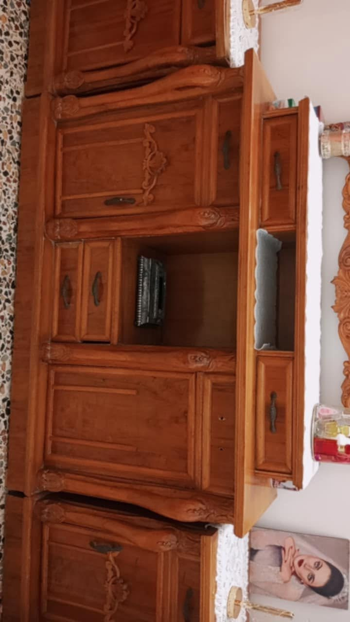 داخل صاج ٤ ملم الوجه ٥ ملم صاج طبيعي
النقوش كلها زان 
العنوان بغداد مدينة الصدر 
***********
