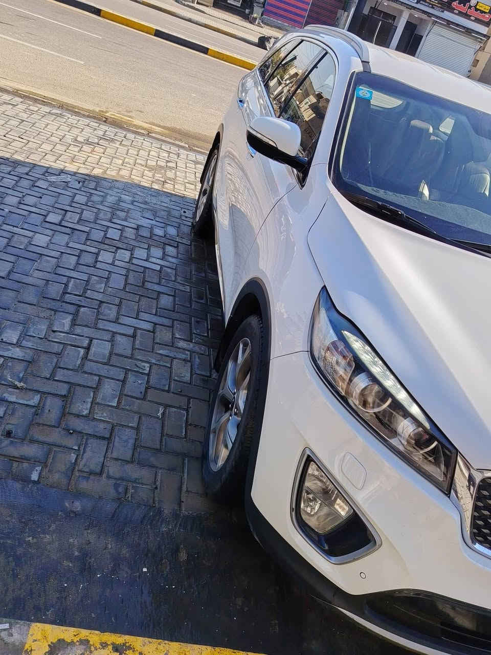 السلام عليكم
سورنتو 2016 خليجي
 مكفوله كفاله عامه
فول مواصفات عده الفتحه 
ماشيه 120 حقيقي السياره مال جناي
وبالعافيه على الياخذها
سنويه جديده لل 2030 
بغداد البياع حي العامل 
السعر 215 قفل من الاخير
***********
