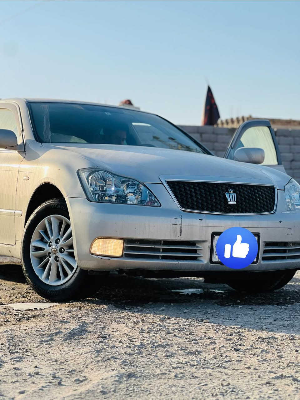 السلام عليكم من رخص الادمن شاهينه موديل ٢٠٠٦ دكمه وحده شاصي ٨٣ كفاله عامه اصوليه باسمي مداور ثاني يوم رقمهه بصره انكليزي دكمه وحده تخم تاير تبريد مكينه كير كله جديد توني شادهن داخل بيجي  مكاني ذي قار مركز سعرهه ١٦٠ بيهه مجال حك الجيه رقم التلفون ***********
