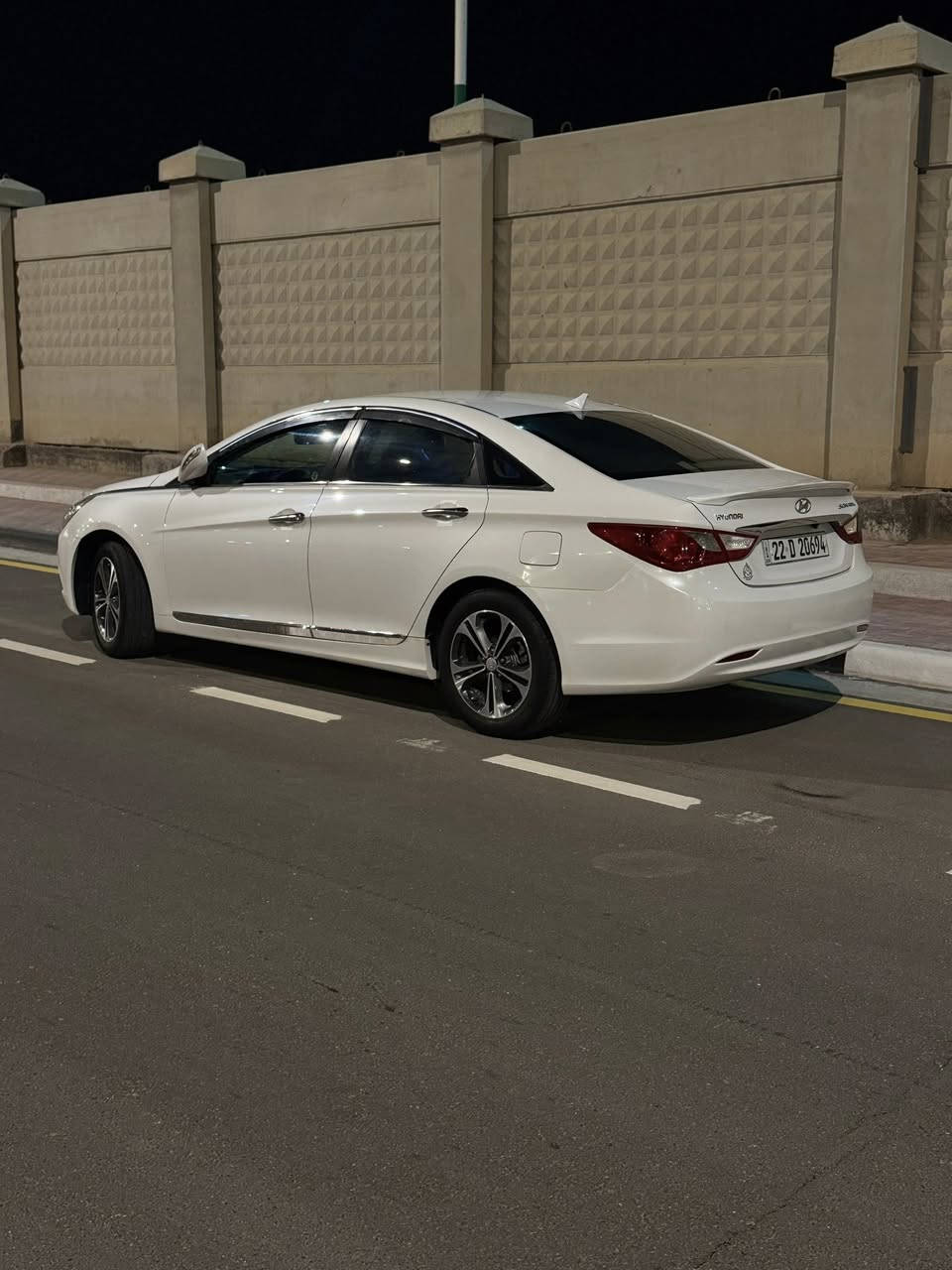 سوناتا ٢٠١١ خليجيه محرك ٢٤٠٠دوش فول مواصفاات عدا الفتحه ***********مكان كربلاء مكفوله عدا صبغ بسط يم قبق البانزين
