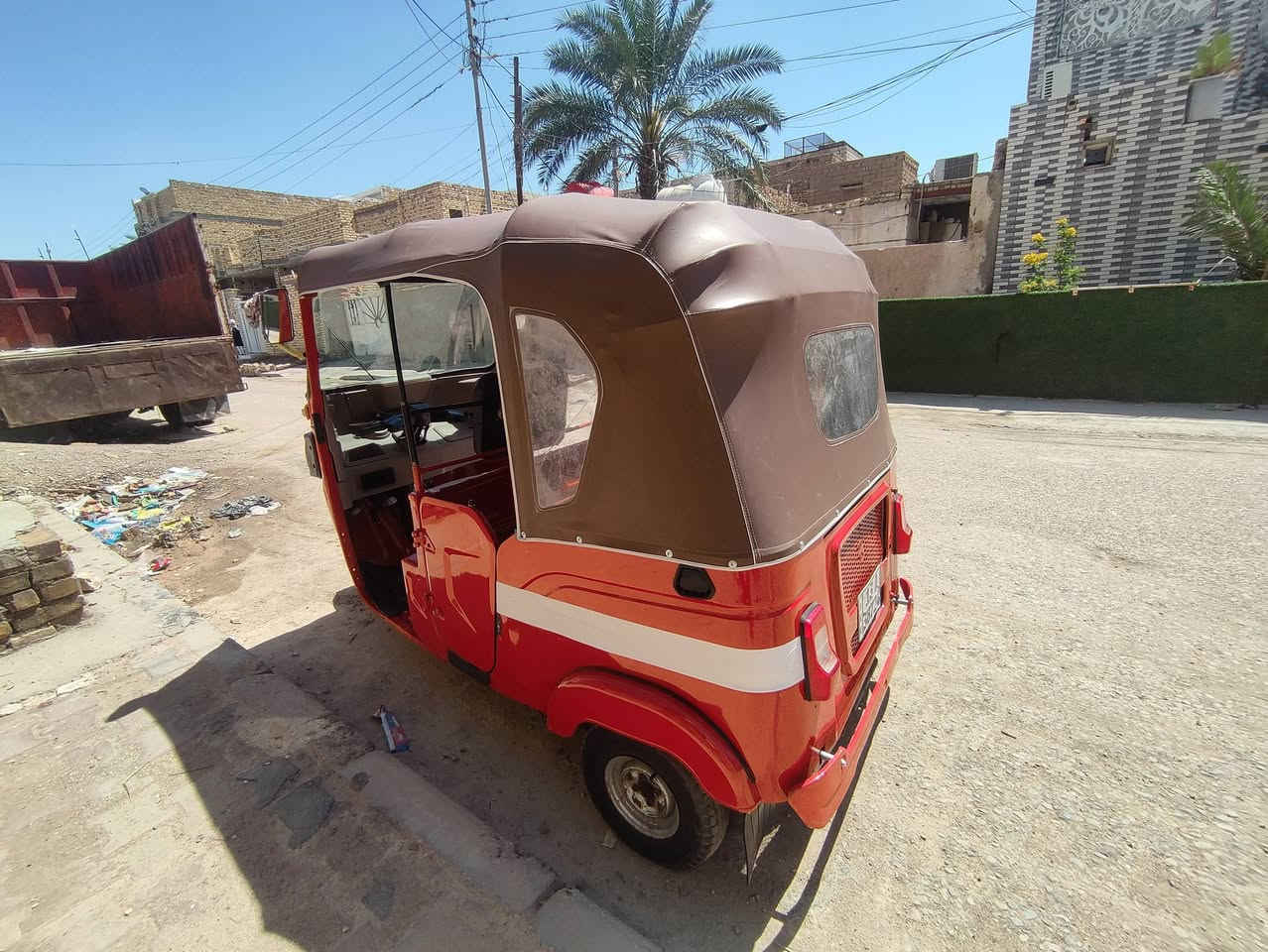 تكتك مديل 22ارقام وسنويه مكفوله ما عدا ضربه بالصفحه ومعمره تكتك جاهزه ما بيهه اي نقص مكاني العماره 
السعر 8و400وبيهه مجال 
***********
