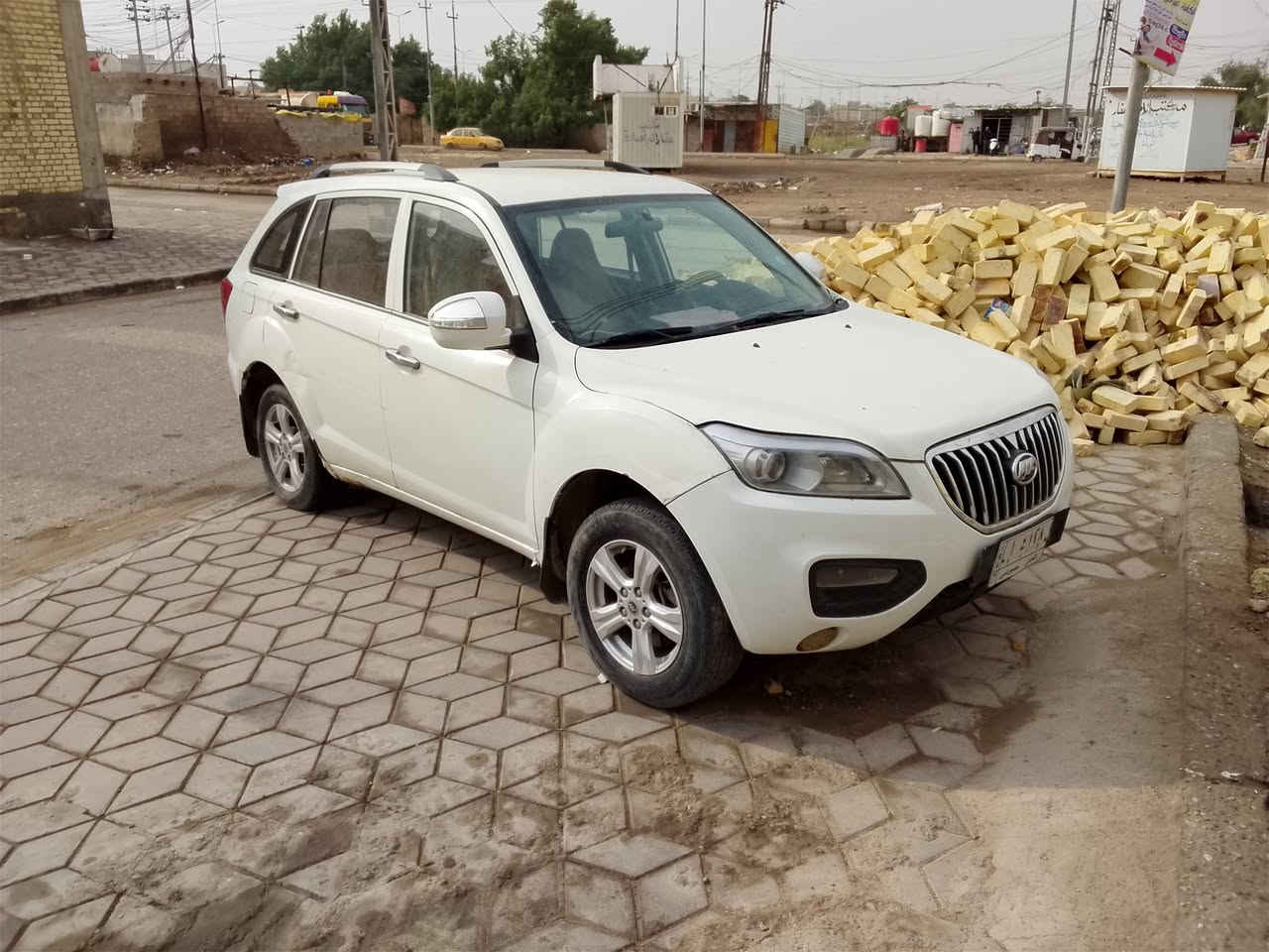 ليفان ×60 موديل2013 رقم مثنى سنويه نافذه محرك بيكاجو 1800 اوتو سعره 48 مجال قليل ***********
