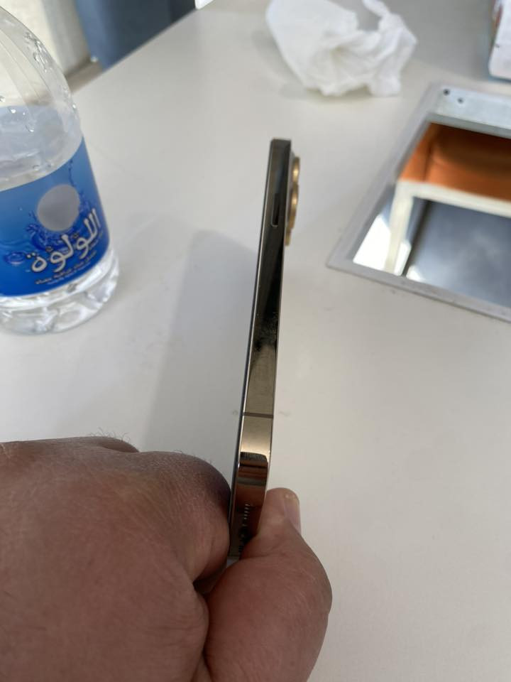 لسلام عليكم ايفون 13برو برو   ذاكره 128لون ذهبي  شرق اوسط اغراظه كامله 
بطاريه 75 ممفتوح الجهاز جديد نظافه 100/100
السعر 525نهايته بغدادالكرخ ***********
