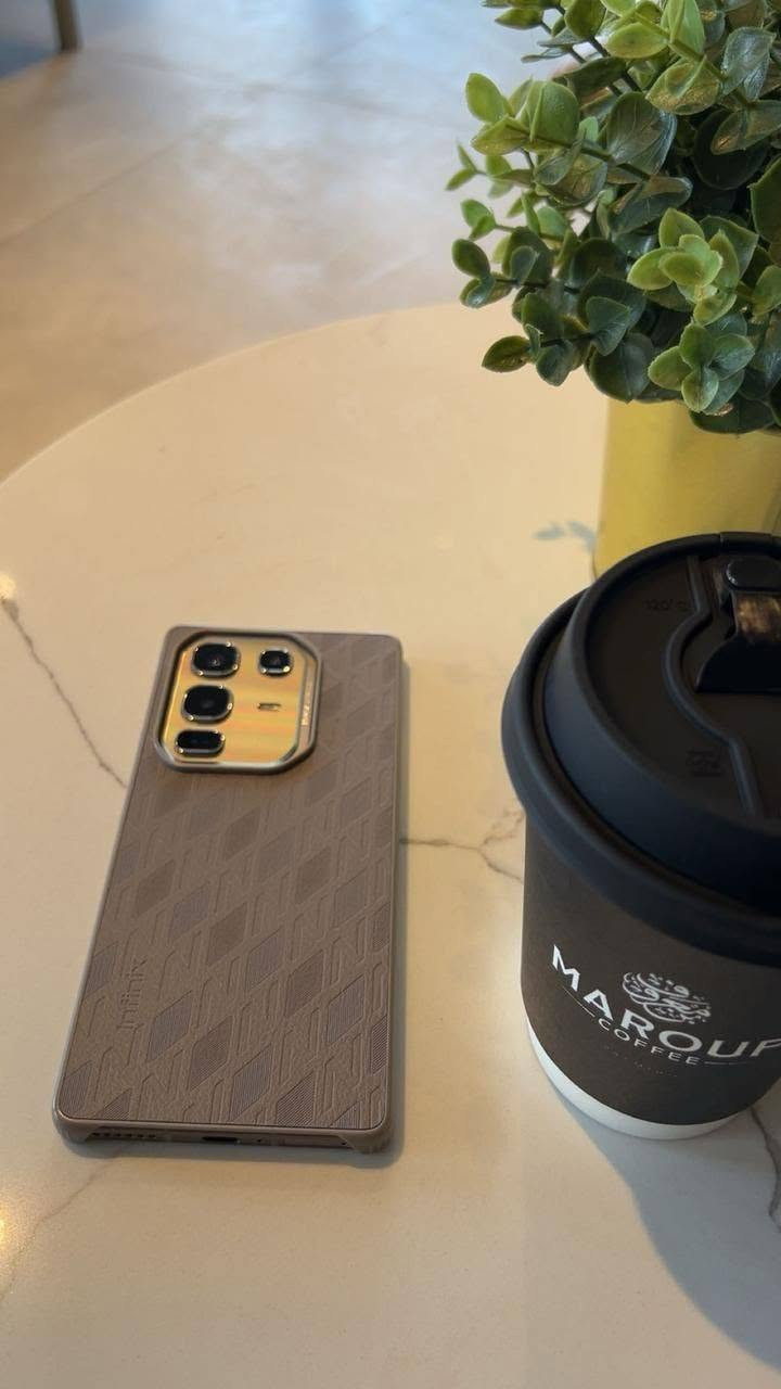 📱 انفينكس نوت 50 برو بلس 5G (Infinix Note 50 Pro+ 5G) للبيع ب300 الف
الذاكرة والتخزين: 256 جيجابايت مع رام 12 جيجا (تتوسع داخلياً إلى 24 جيجا).

​الشاشة: AMOLED منحنية (Curved) بحجم 6.78 بوصة، تدعم 144Hz (سلسة جداً بالتصفح والألعاب).

​المعالج: ميديا تيك Dimensity 8350 Ultimate بقوة (4 نانومتر) - أداء ممتاز للألعاب والـ 5G.

​الكاميرا الخلفية: ثلاثية، الأساسية 50 ميجابكسل مع مثبت بصري (OIS) + كاميرا تقريب بيريسكوب (Periscope) زوم يصل إلى 100X.

​الكاميرا الأمامية: 32 ميجابكسل.

​البطارية والشحن: 5200 مللي أمبير، تدعم الشحن السريع الخارق 100 واط (يشحن كامل بـ 32 دقيقة تقريباً) + شحن لاسلكي 50 واط.

​الصوت: سماعات ستيريو مزدوجة بتعديل من شركة JBL.
مكاني ناصريه مركز للتواصل واتساب فقط الرقم 
‏‪***********‬‏
