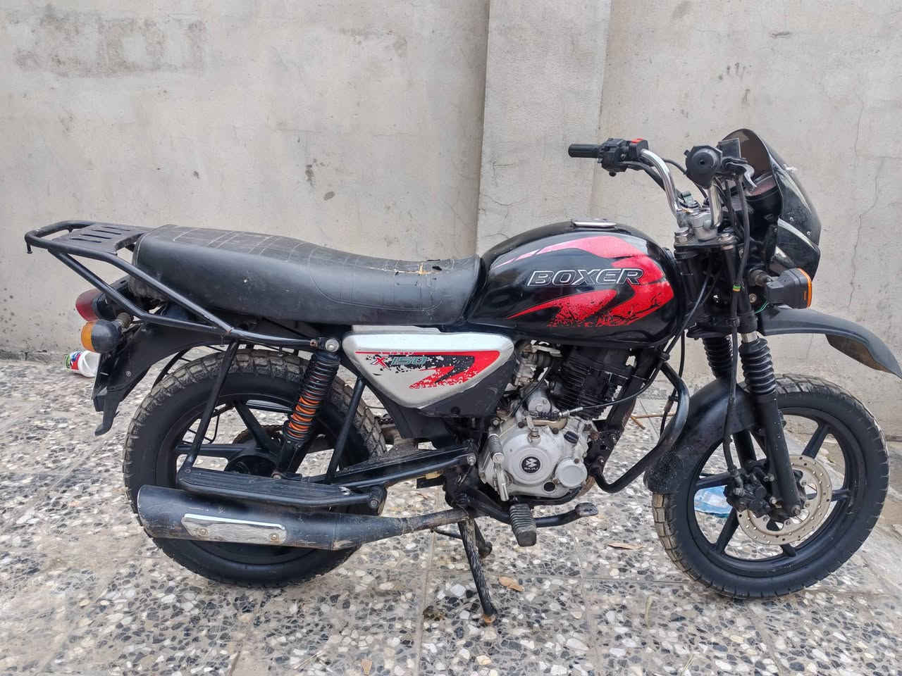 بوكسر جبلي مرقم بغداد نكليزي
تحويل ثاني يوم واحات 2 نكليزي
دراجه كامله مال شغل
كهربائيات كامله
بغداد ***********
جيب فيتر وتعال افحص 
سعر ١٥٠٠
