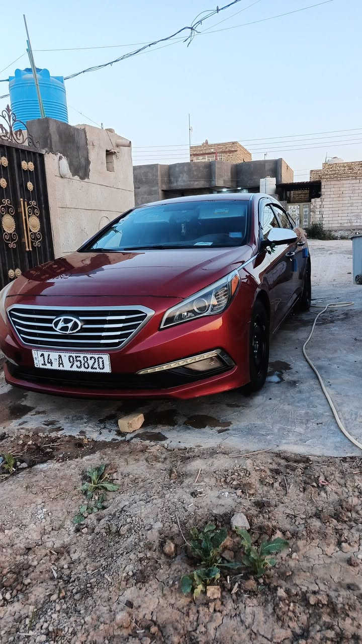 السلام عليكم سوناته مديل 2015 سياره حلوه وجديده كفاله عامه من عده لبارد بداير مال جاملغ ولباب اثر تحميل وضربته كلش بصيطه مكينه على بلاد لا معلايه ولا ملعوب بيه كير حداده تبريد تاير كامله منضومه زنون كامله للاخير ما تصرف عليه ربع بسمي ماشيه 114 سعره 125 وبيه مجال  ***********
