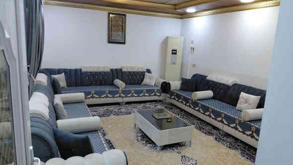 عقار تجاري للبيع مساحة 375م ... موقع العقار سايدين بين ساحة الاحتفالات ودائرة المعوقينن..
لباقي المعلومات و الاستفسار الأتصال على الرقم التالي...
***********
***********
