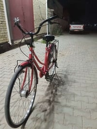 شباب هاذه الباسكل للبيع السعر خاص الباسكل نضيف وكدامك الصور وشوف الاست...