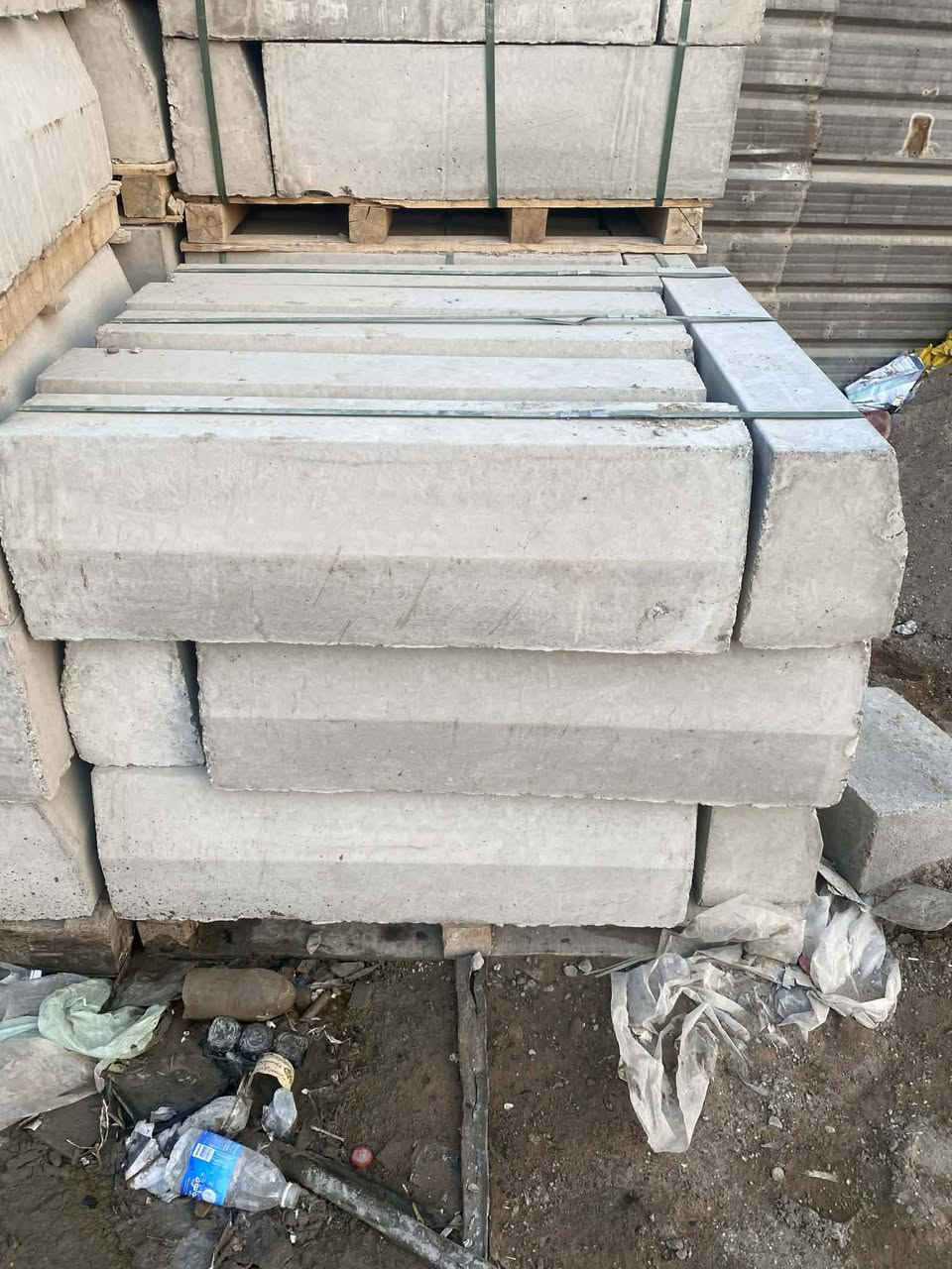 #متوفر جميع انواع الكربستون وساقيه و #المقرنص وجميع انواع الاينات حدائق بأنسب الاسعار متوفر خدمه #توصيل جميع المحافضات #الاتصال ***********
