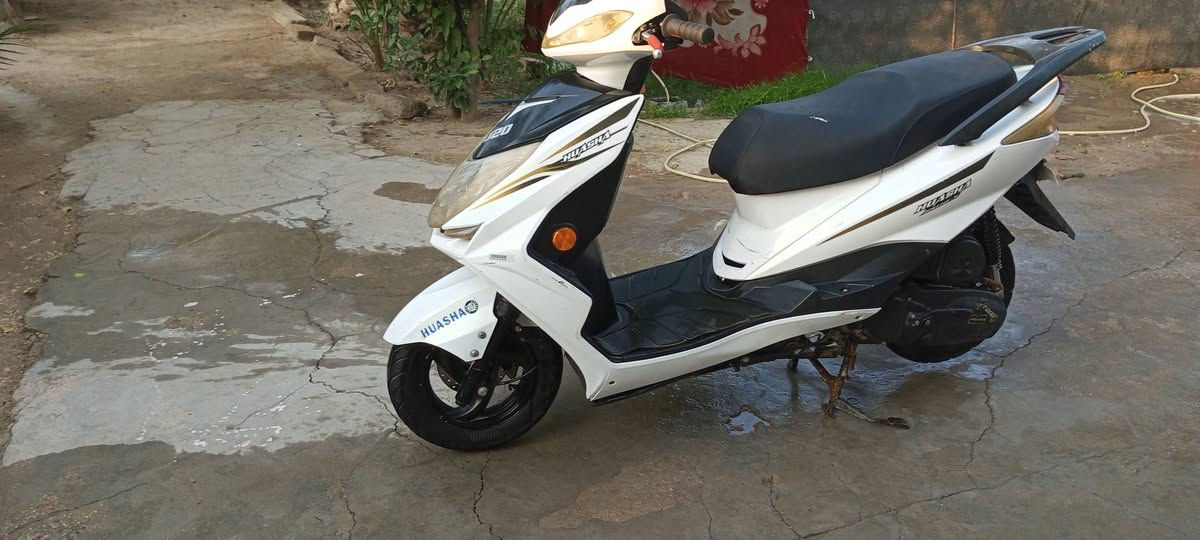 سلام عليكم دراجه للبيع العنوان كربلاء طويريج خاص مفتوح***********
