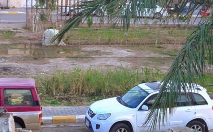 السلام عليكم دار سكن للبيع في منطقة داموك المثلث يقع ع ساحة خضراء موقع ممتاز للسكن طابق واحد المساحة 210 يحتوي ع 2 غرف نوم واستقبال وهول ومطبخ للاستفسار الاتصال بالرقم ***********
