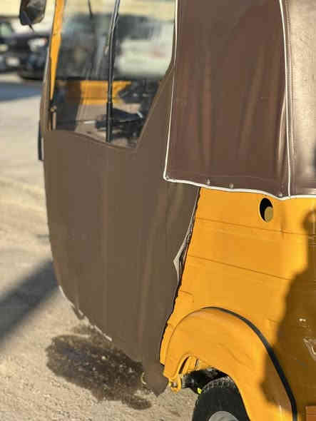 السلام عليكم تكتك للبيع موديل 2020شهر 12تكتك معمرة بس الدوسات ومصبوغة صبغ عام جمالية السعر٦و٦٠٠مكاني بغداد الشعب رقمي ***********
