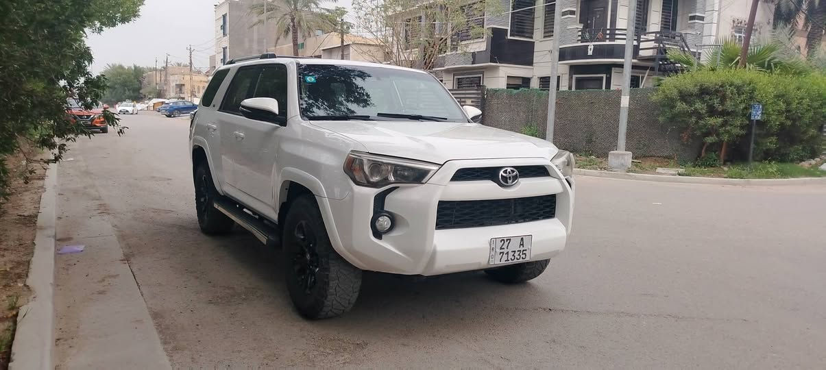 السلام عليكم تويوتا فور رنر 2019 رقم دولي تحويل مباشر حادث قرق بيه صبغ بدون دواخل بس رش محرك 6 سلندر بازين كير اتوماتيك جلد كشن كهرباء شاشه تحكم سعر 185 مكان بغداد حي الخضراء هاتف *********** شراي يتصل
