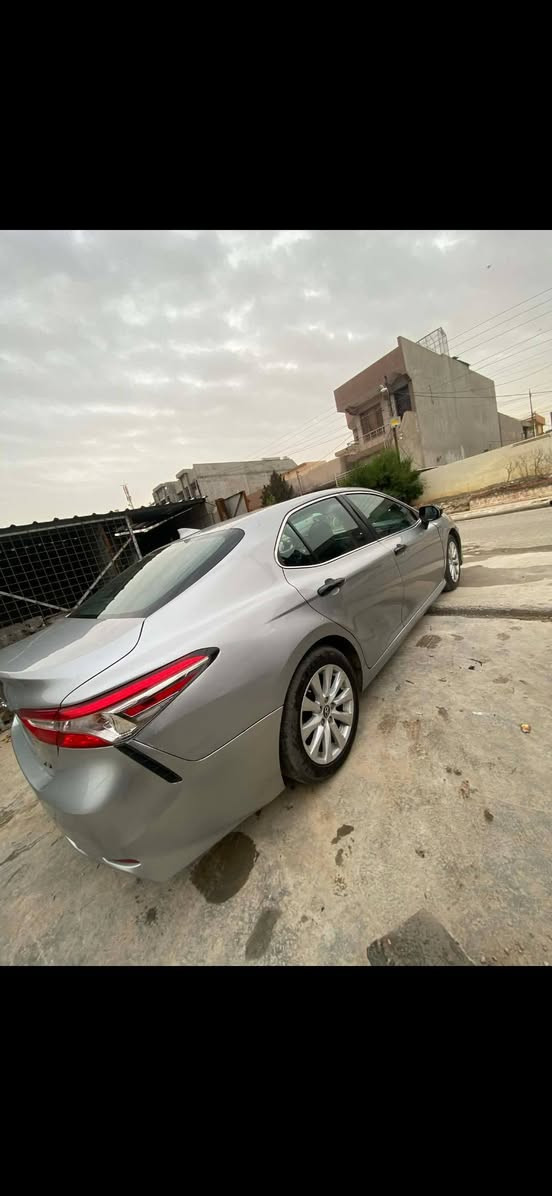 كامري 2019 le 
لون سلفر سياره داخل كلين 
بالعراق صار بي تعديل بارد ونص باب صبخ 
سياره جاهزه ونضيفه 
رقم سليمانيه شرط تحويل 
بيهه بطاقه بانزين 
مكان سياره كركوك *********** كركوك, العراق
