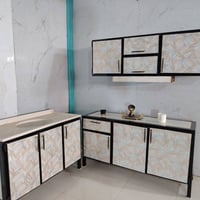 للبيع • خزائن • ديكور منزلي