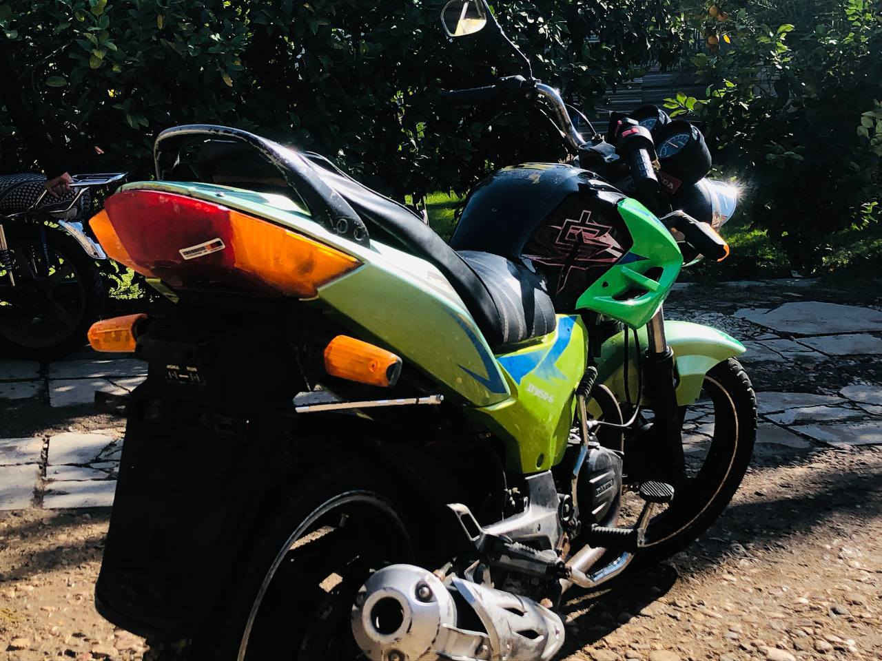 سلام عليكم
دايوان بوندا اوراق كامله كمرك مدفوع بس ترقم محرك خير من الله كهربائيات كامله بريكات كامله دبلات كامله دشبول شغال دراجه رزانه معروفه بعد سعر 675 وبيهة مجال قليل 
ومراوس ترهم شعندك نزل
مكان واسط صويره منطقة الشجيرية  

***********
