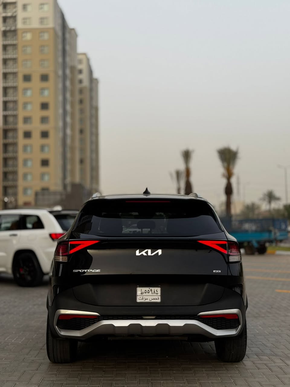 سلام عليكم سبورتج البيع موديل 2023 حادث جانبي بابتين فقط جهت السايق بدون دواخل ايرباك برده فقط مواصفات السبورتج الاعتياديه
ماشيه 50 الف كيلو متر رقم بغداد باسمي 
رقمه بغداد ومكانه بغداد 
بيع فقط بدون مراوس السعر 175قفل
للاستفسار ***********

