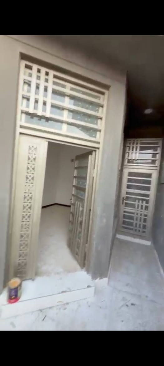 🏠بيت طابو صرف
خلف المعهد التقني - مساحته 100 م
🔑بناء حديث كونكريت( غرفه+حمام+مطبخ+استقبال+ صحيات خارجية) 
💵 مطلوب مبادرة ( بمقدمة 30 مليون ) 
مع تبديل الكفيل -- القصد الشهري 415 الف

للاستفسار اكثر اتصل - واتساب
***********
او مراجعه مكتب المهندس للعقار الكائن في حي الزيتون بداية  شارع 20 
#بيت_للبيع #طابو #عقار #عقارات #الديوانية
