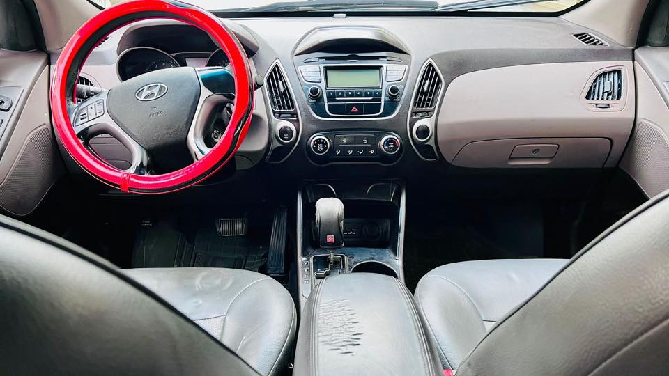 للبيع توسان
مديل ٢٠١٠
مكاني بغداد 
خليجي 
رقم ***********
