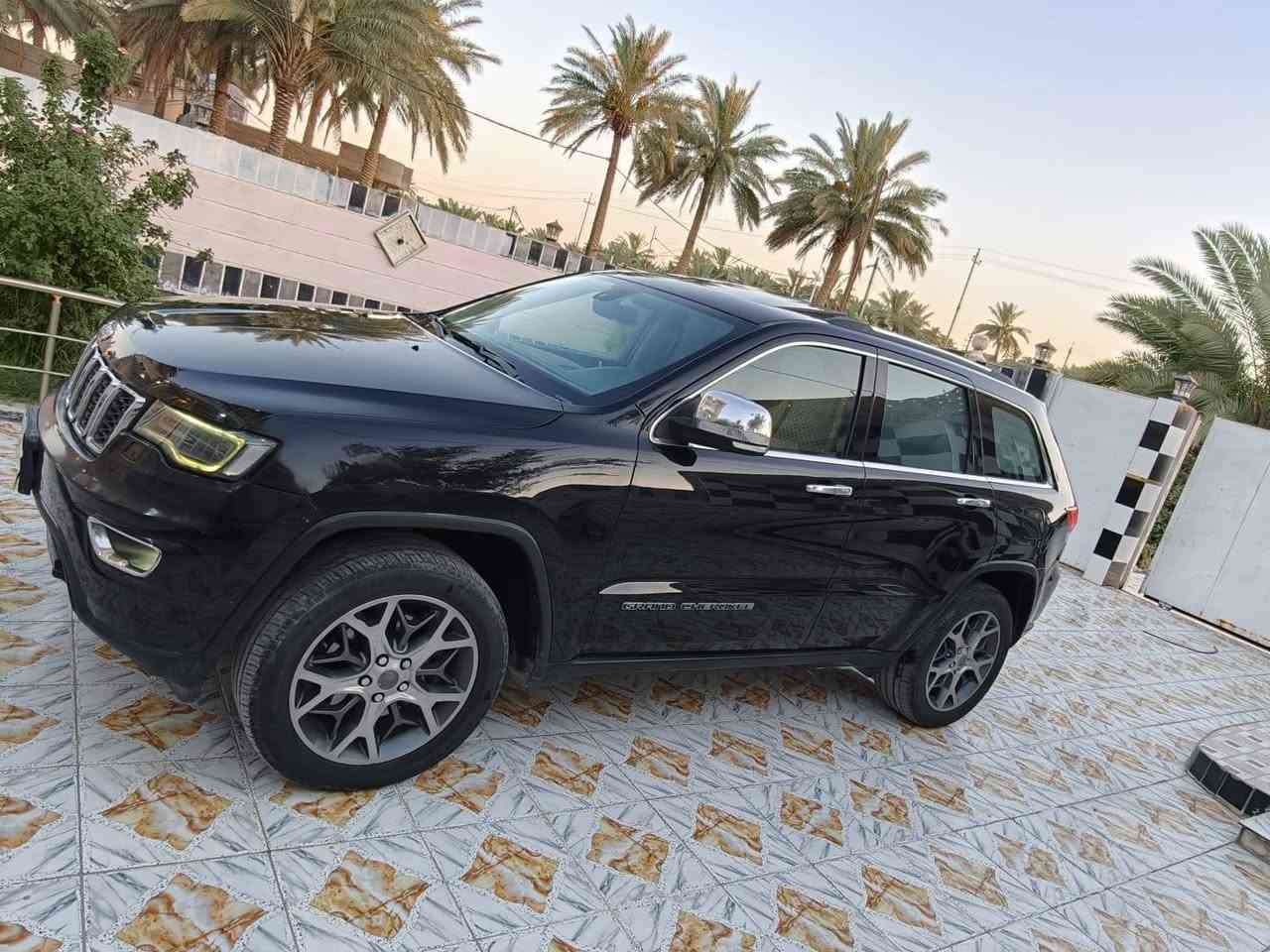 جيب 2017 وارد خليجي مكفوله كفاله عامه سونار مرفق بالمنشور بيه3مكانات بارد بصيط جداً اوفر لاند واحد على واحد محرك 6 مواصفات السياره بنوراما جلد بصمه كشنات كهرباء تدفئه تبريد بالكشنات خزن ميموري ستيرن كهرباء جكات حساس امامي خلفي لدى امامه خلفي زراق لايت مري شفط تشغيل عن بعد رادارات جنطه كهرباء وبعد بيها هواي مواصفات السعر195
هاتف***********
