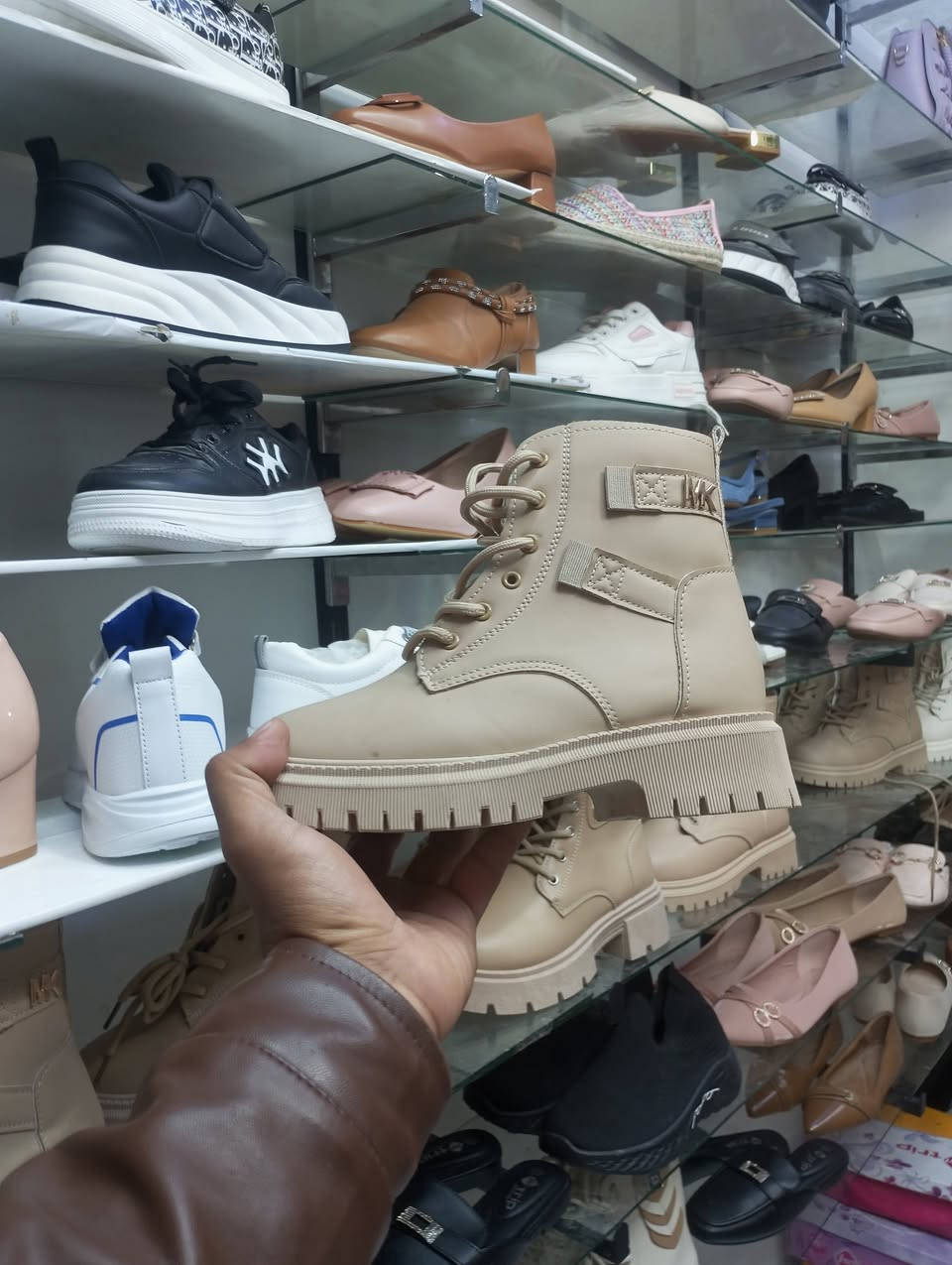 تخفيضاااات محل كلهة
5000 فقط


**إذا كنت صاحب هذا الإعلان وتريد حذفه لأي سبب، رجاءا أرسل رسالة إلى الدعم الفني**