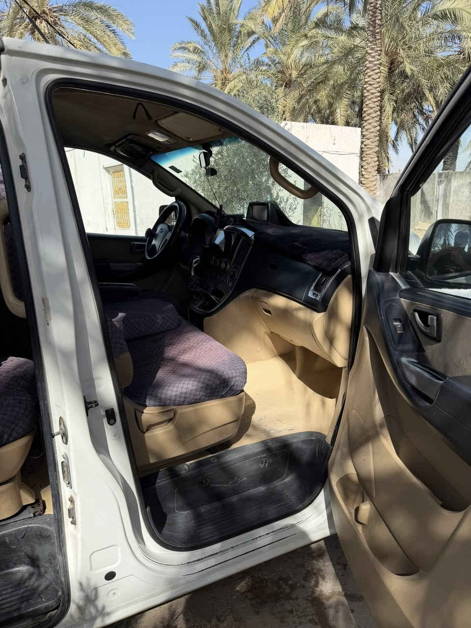 سلام عليكم ستاركس 2009 جاهزه السياره بيه صبغ جاملغ خلفي السياره معروضه 125 وبيه مجال بصيط رقم صاحب السياره *********** مكان السياره بابل القاسم
