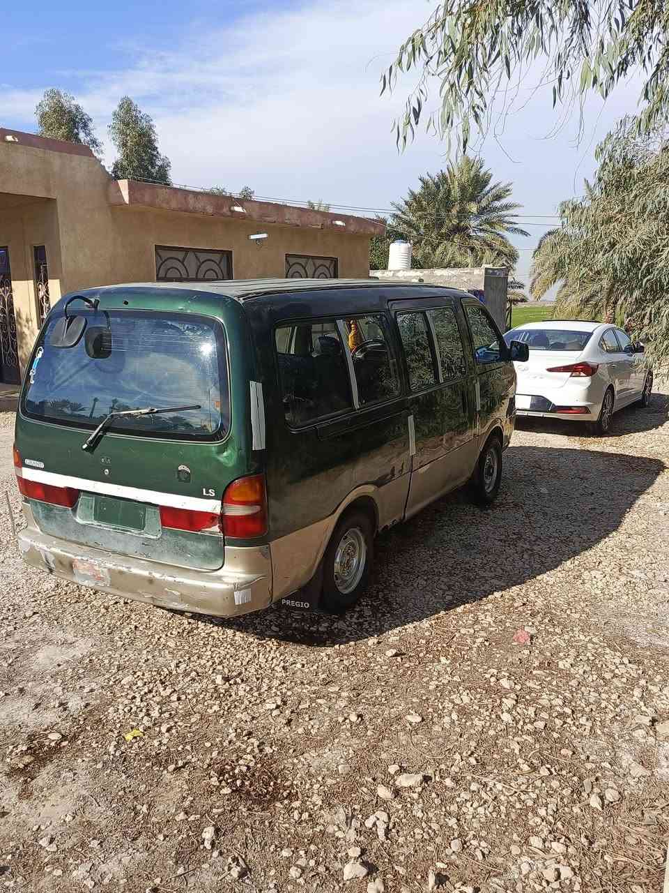 .السلام عليكم بريجو مديل99للبيع  رقم ذي قار باقي بس ستلام لوحات انكليزي شواصي ثنين عوزه تعمير وثنين بلاديات. السعر 60 وبيه مجال قليل مكاني النجف ناحيه عباسيه.. ***********
