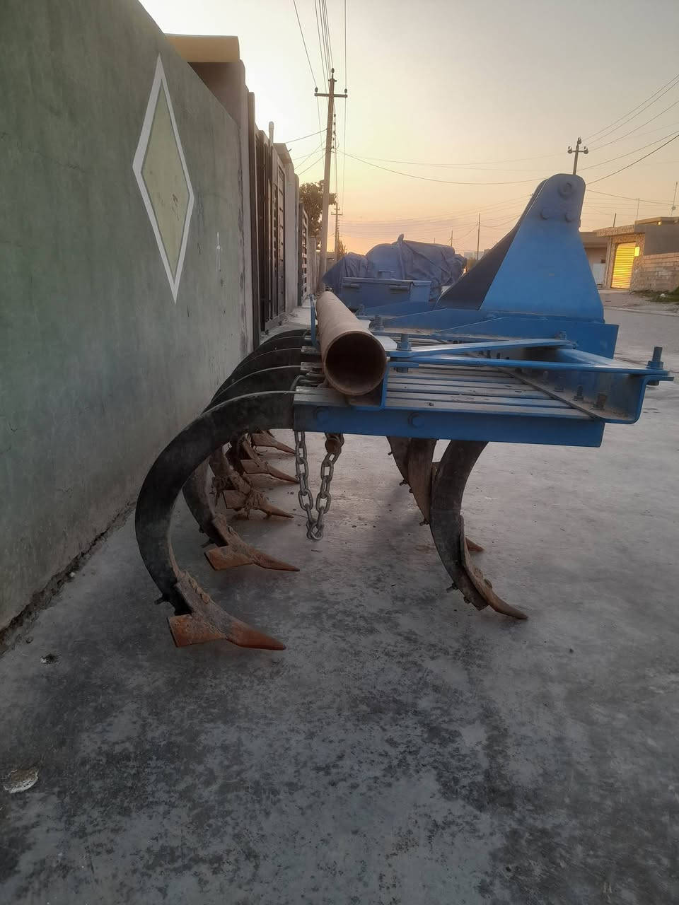 خرماشه قشقه ٩ قول زورخاوينه و نوييه تةنها ١٥ سةعات ئيشى كردووه شوين كركوك
*********** 
واتسأب
