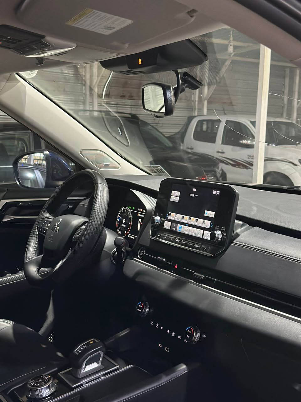 اقرا المنشور زين اذا شراي اتصل وبخدمتك 

𝐌𝐈𝐓𝐒𝐔𝐁𝐈𝐒𝐇𝐈 𝐎𝐔𝐓𝐋𝐀𝐍𝐃𝐄𝐑

ميتسوبيشي اوتلاندر

 موديل :2023

    7 راكب

السعر220$

 والسياره جاهزه     كبل للترقيم وبدون أي ملاحظه بلسياره

 كاتي بدون رقم

 تترقم جميع

 محافظات الشماليه 

عداد  المسافة :71 الف mi

حجم المحرك : 2.5L ( 4,سلندر )

 سياره بس بي يم رقم بي صبغ 

بجم امامي خلفي كبس

بدون داخل بدون ايرباك

 مواصفات  

SE

بانورما

دةبل اكسل 

 بصمة ابواب 

بصمة تشغيل 

كاميرا °360

‏‎كاميرا امامي

كاميرا جانبي

كاميرا خلفي

هاند بريك بصمة

اوتو ستارات (𝐀𝐔𝐓𝐎 𝐒𝐓𝐀𝐑𝐓)

اوتو ستوب (𝐀𝐔𝐓𝐎  𝐒𝐓𝐎𝐏)

رادار امامي (تحديد مسار)

رادار جانبي  (نقاط عمياء)

رادار خلفي (التحذير من الاصطدام)

حساسات امامي

حساسات جانبي 

حساسات خلفي 

إشارات بلمري 

مري شفط

نظام (𝐎𝐅𝐅-𝐑𝐎𝐀𝐃)

نظام (𝐒𝐇𝐎𝐖)

نظام (𝐀𝐔𝐓𝐎)

نظام 

(𝐄𝐂𝐎)

نظام (𝐍𝐎𝐑𝐌𝐀𝐋)

نظام (𝐒𝐏𝐎𝐑𝐓)

كشنات جلد شامو وقماش

كشن السايق كهربائي

كشنات هیتر

تحكم استيرن 

تبريد لمس 

تبريد مركزي قطعتين

صندوق شفط كهربائي 

لايتات (𝐋𝐄𝐃) 

عدسة زينون 

بكلايتات (𝐋𝐄𝐃)

ويل 20

بعد هوايه مواصفات 

صور الحادث ورقم الشاصي مرفق مع صور

‏‎تفاصيل اكثر الاتصال علی ارقام التاليه  

مكان السياره عقره دهوك 

‏ WhatsApp  كورك ***********

JA4J4UA83PZ054705 اكر, نينوى
