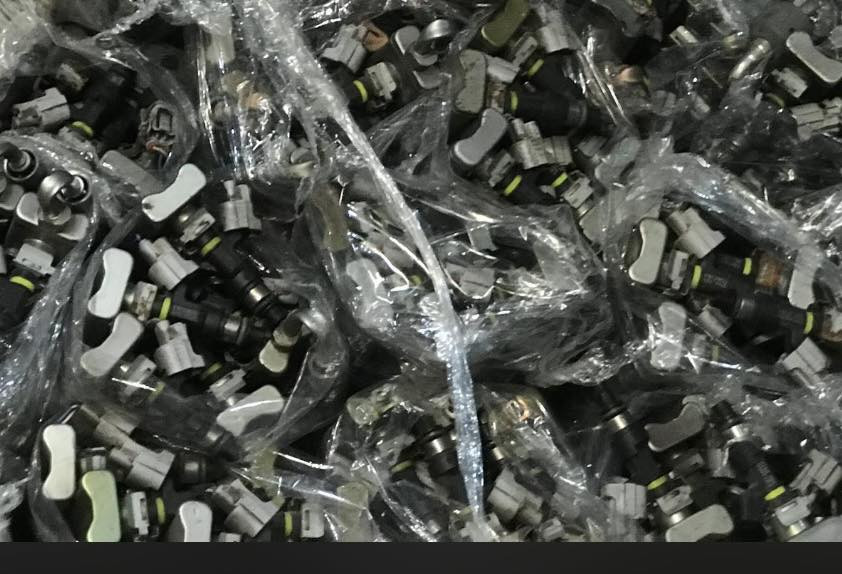 فقط جوملة  نوزل فيرسا سعر 6500 دينار  شرط فحص
توصيل كول محافذاد ***********—***********
