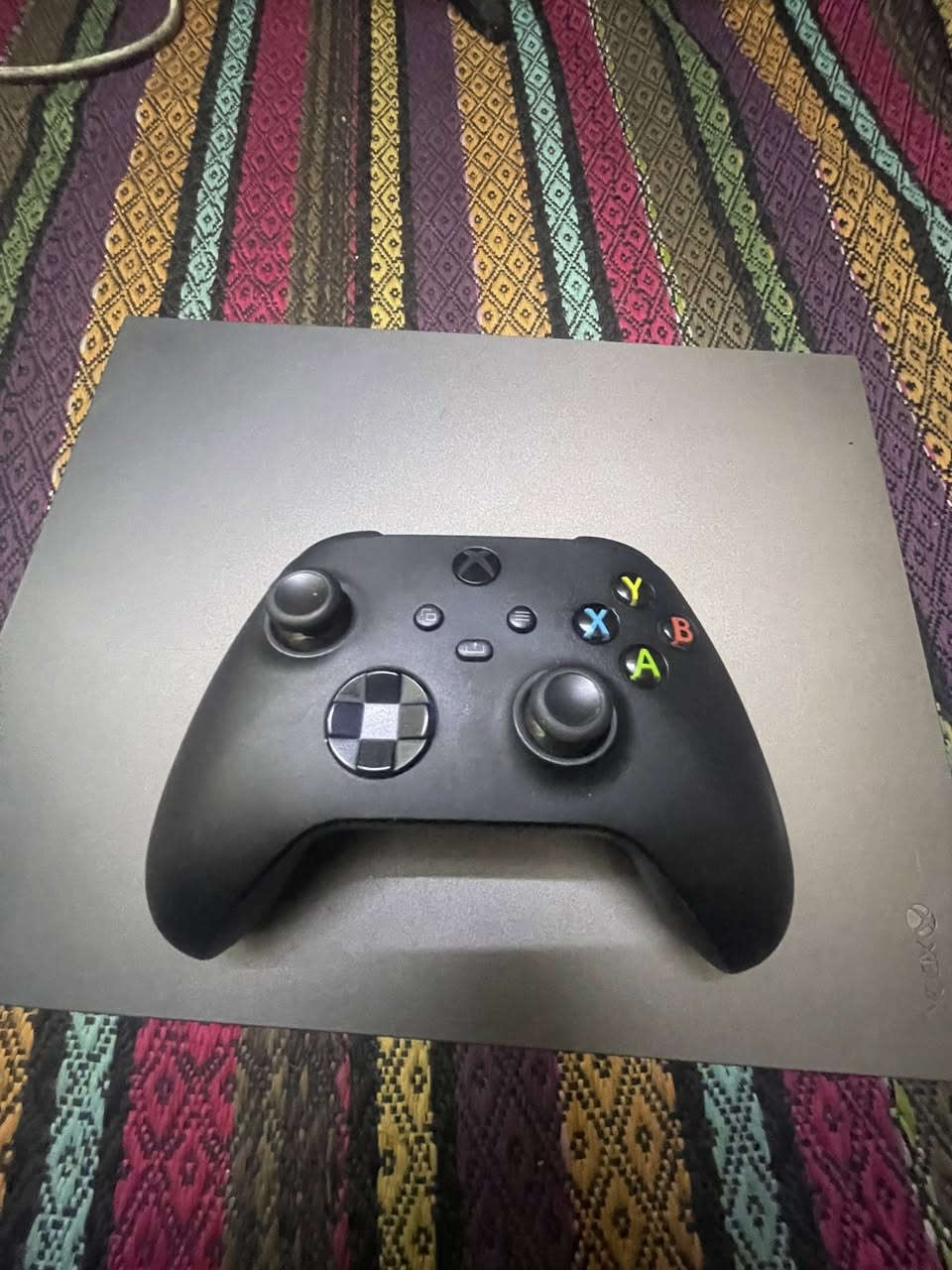 اكس بوكس وان اكس 1تيرا مع شاشه
الجهاز كلش نضيف مع جوستك مال سيريس والجهاز نسخة مميزة مع الشاشه ٥٠بوصه جهاز كلش نضيف الله شاهد عليه مليان العاب بس ناقصه اشتراك كيم باس وسماعات احترافيه مال كيمنق 
السعر:تعالي خاص وقيمه 
رقمي:***********
