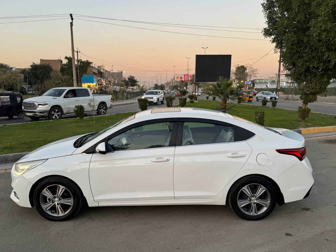 السلام عليكم
اكسنت خليجي موديل٢٠٢٠ فول فتحه تحكمات حساسات شاشه اشاير مري مري شفط
السياره بيها دوسه صبغ ومكانين بارد
محرك١٦٠٠
سنويه وهزه جديده
رقم بغداد انكليزي باسمي تحويل مباشر
مكان بغداد
السعر١٢٤$بيها مجال
***********
