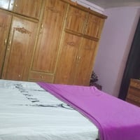 غرفه نظيفه مع الدوشك للبيع 500 وبيها مجال  العنوان الاعظميه شارع عمر ه...