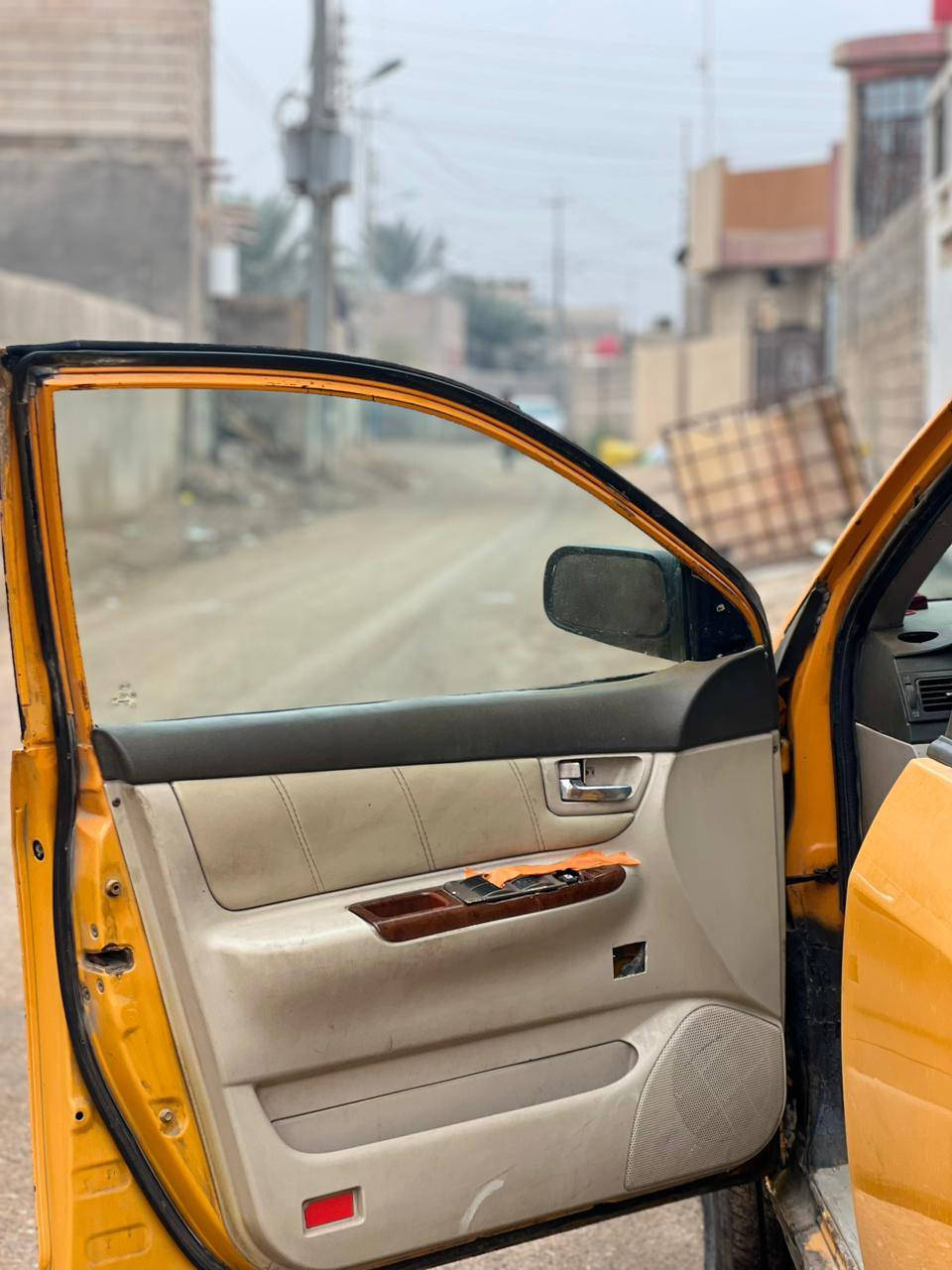 السلام عليكم سياره جيلي موبل مديل 2011
سياره حلوه نضيفه كير محرك كورله اوتوماتيك 
انسه شي اسمه عطل تايرات حلوه رقم بغداد أجره عنوان البصره شط العرب السعر 25 وبي مجال اتصال تدلل الاستفسار *********** 
ومتواجد وتساب ورصيد وخاص
