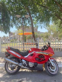 كاتانا • ٦٠٠ • ٢٠٠٥