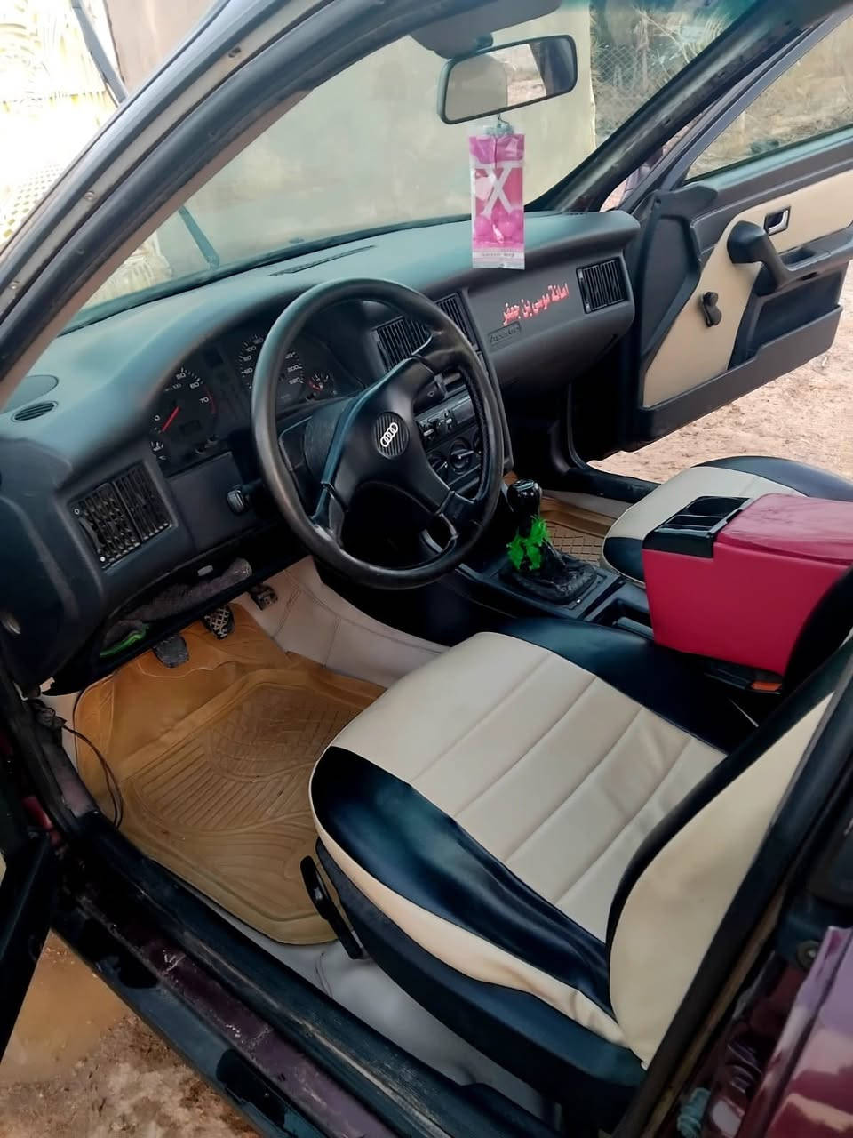 اودي. للبيع. نضيفه كامله. من كلشي   ‭.                   ‭٠٧٨١ ٦٧٠ ١٠٣٢‬
