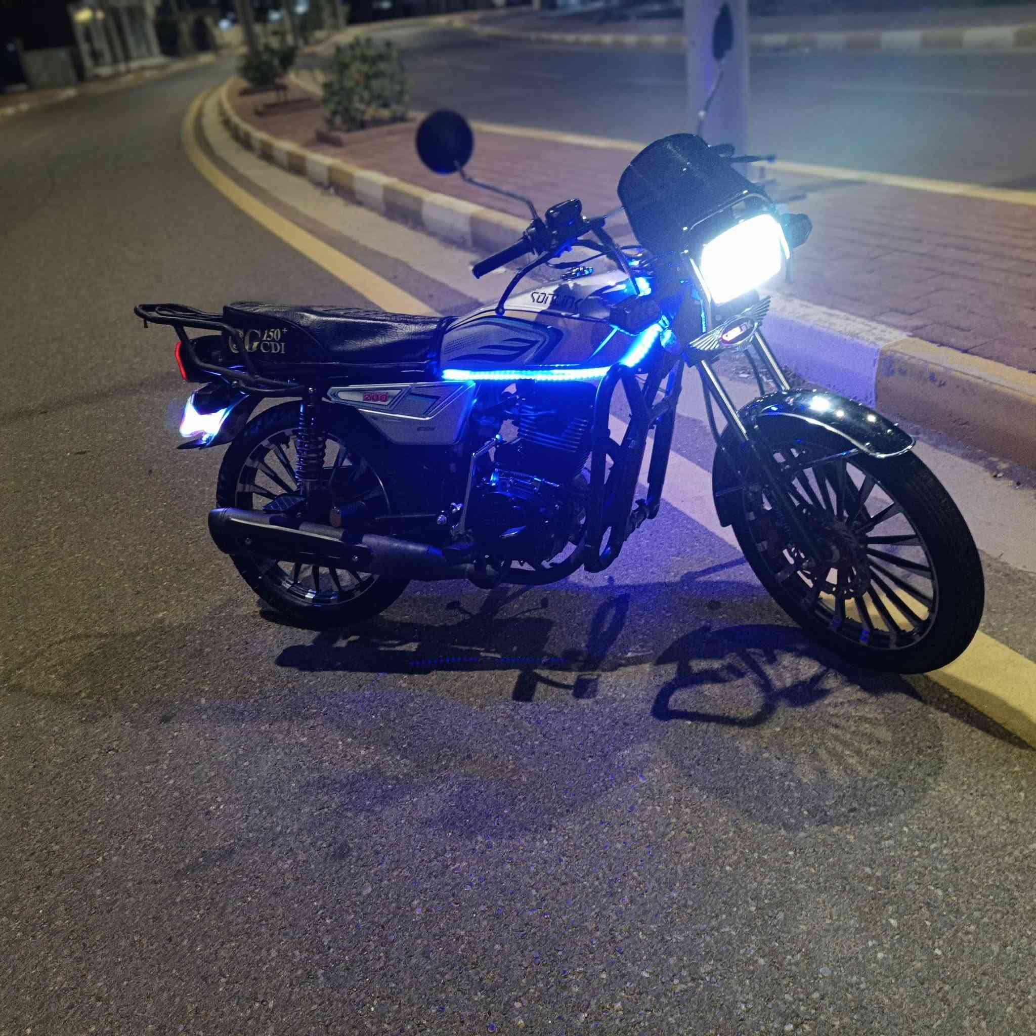 سونك  2024 مشدود ب2025
دراجه مكفوله من كلشي 

كهربائيات كلها شغاله 

صلف هندر 

سعر دراجه 825 وبيها مجال شي قليل لشرايه 

مكاني رمادي الحوز 

لتواصل / ***********
