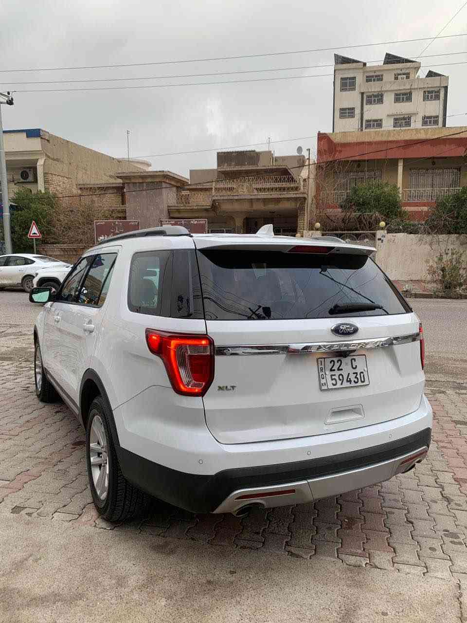 🚙 فۆرد ئیکسپلۆر | Ford Explorerو
مۆدێل 2017 – XLT

▪️ بێ Double Axle
▪️ بێ سبووغ
▪️ سندوقی قۆپ و PDR هەیە
▪️ بێ ناو، بێ ئێرباگ
▪️ ڕەقەم و سەنەوی نوێ
▪️ ڕۆیشتن: 212,000 کم
▪️ مەکینە: V6 – نەکرایتەوە
▪️ تەنها فرۆشتن

💰 نرخ: 178 (مجالێکی کەم)

📞 ***********
📞 *********** السليمانية, العراق
