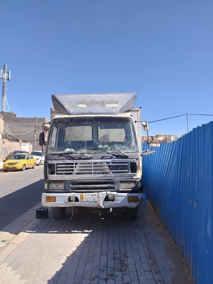 السلام عليكم سيارة داف للبيع مكينه هينو70 بيه صوت حصه الكاز 75مداور بسمنه العنوان  كربلاء السعر40وبيه مجال ***********
