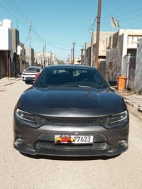 جارجر للبيع او مراوس السعر 153$ وبيها مجال سيارة بيها كم قطعة سرقة فقط...