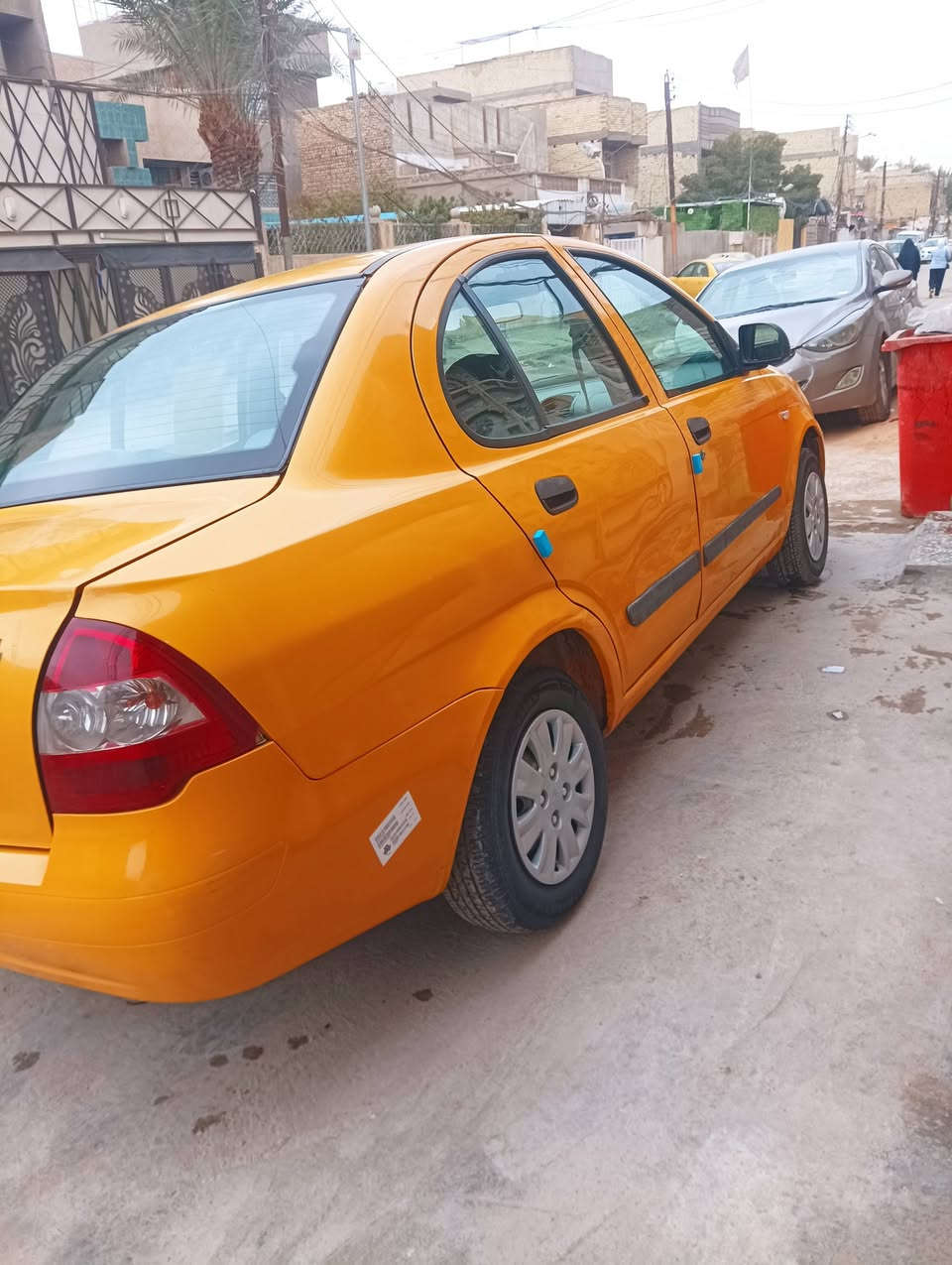 السلام عليكم طيبه 2015 سياره مال جناي بيه الدواير بس تصليح 
والباقي جديد كير ومكينه وتخم تاير رقم جديد مصفره هيئه وغرامات السعر 38 مجال بصيط عنوان بغداد حي الامين 
***********
ملاحظه اقصاد هم ابيع يعني مقدمه والباقي نتفق عليه 
وكل شهر ورقتين دولار
