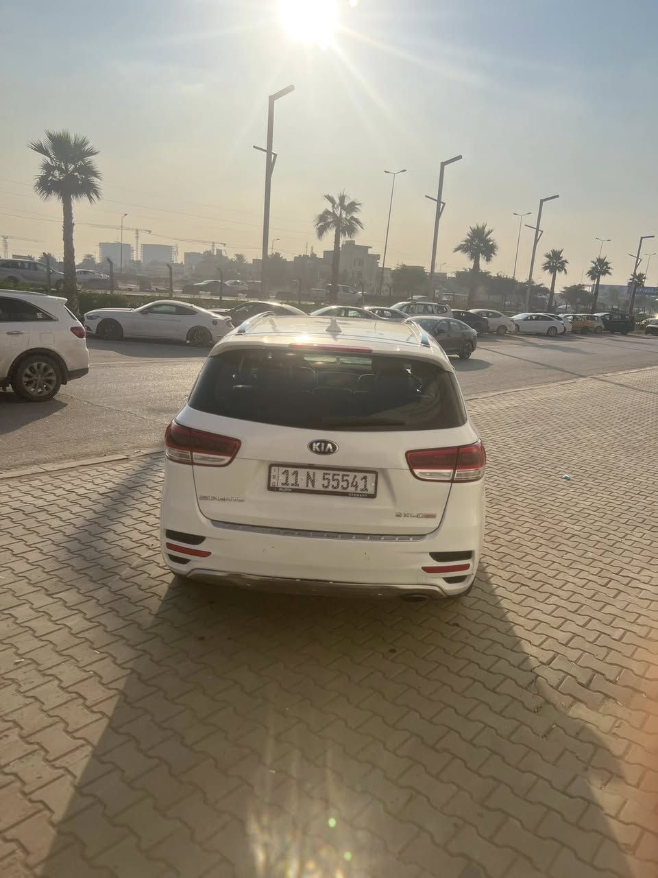 سورنتو 2016 وارد امريكي
4سلندر
فول مواصفات 
بصمه 
بنورامه طكتين 
كشنات تدفئه 
استيرن تدفئه 
كشنات كهرباء 
مانع انزلاق  
4كامرات 
مري قلاب 
خزن ميموري 
تحكمات فول 
جنطه كهرباء 
ترحيب عند القتراب 
وبعد بيها مواصفات 
داخله اكلين 
اهنا صار بيها حادث جاملغ ايمن ونصبغ البنيد وياها والجنطه مصبوغه اثر جراد 
السياره بدون دواخل شاصي لغد ايرباكات كله سليم
مكانها بغداد تحويل ثاني يوم 
وتساب ***********
