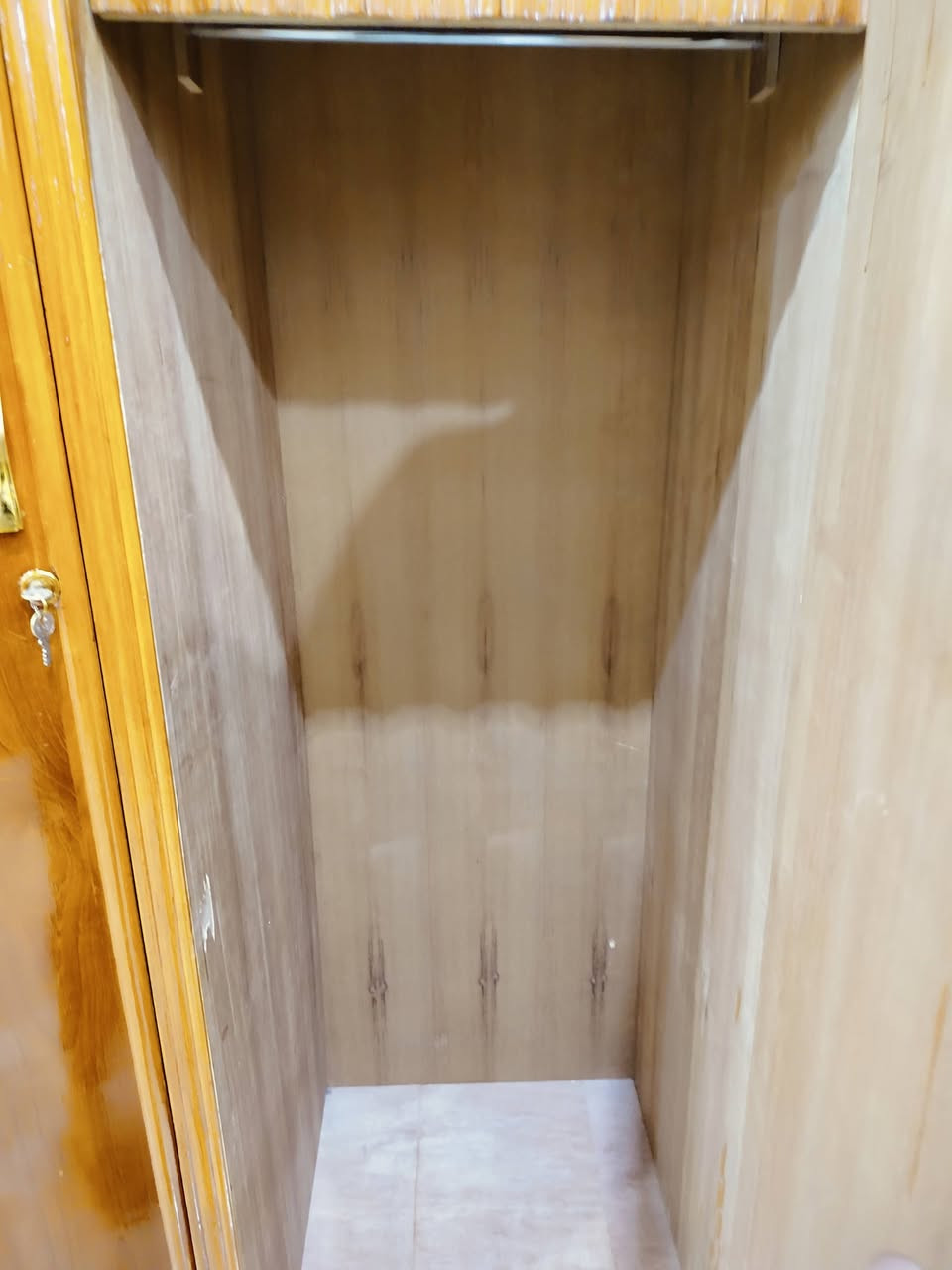 السلام عليكم غرفه نوم مستخدمه عنوان واسط العزيزيه شارع التربيه يوجد واتساب ***********
