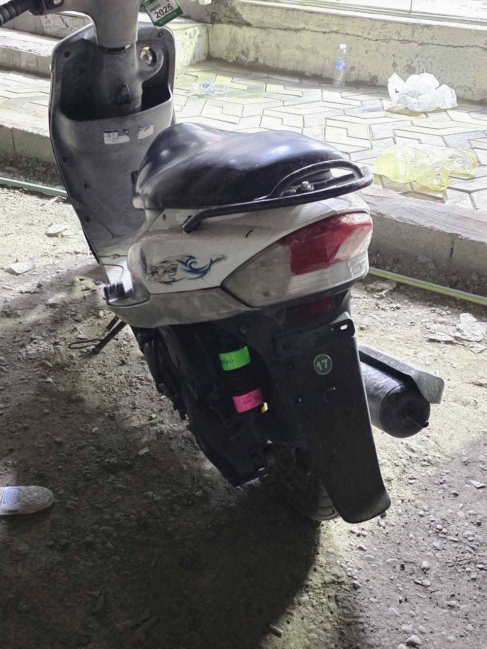 للبيع ب ٣٧٥ المكان بغداد الزعفرانيه***********واتساب
