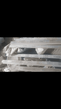 السلام عليكم الالمنيوم البيع جديد ستندر طول وحده 6 مترر عدي 7 قطع ***********
